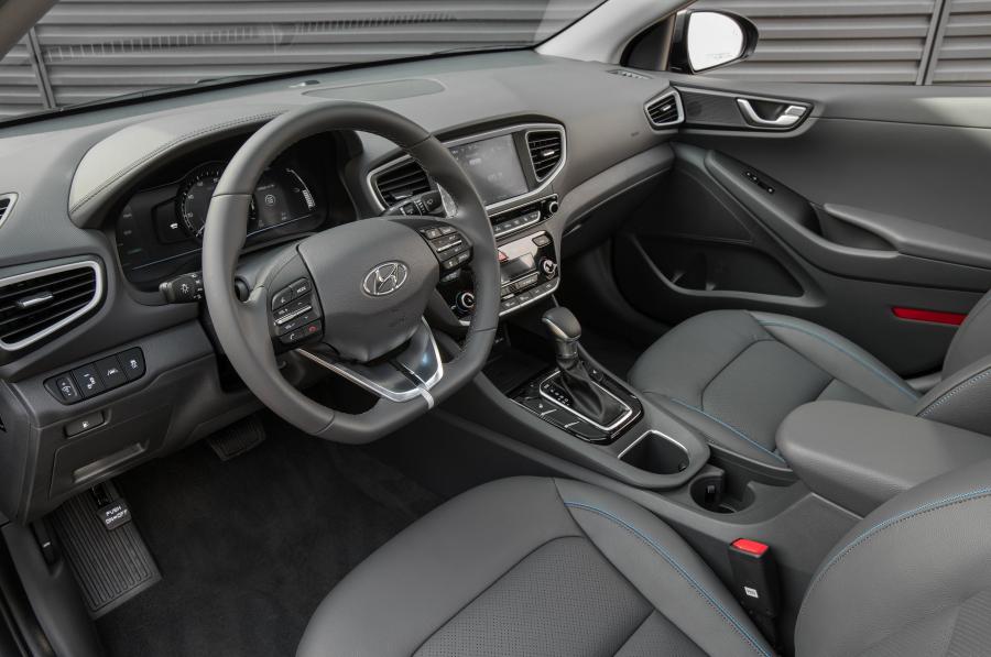 Интерьер Hyundai IONIQ hybrid (AE) 2016 года  (NA) (фото 25 из 29)